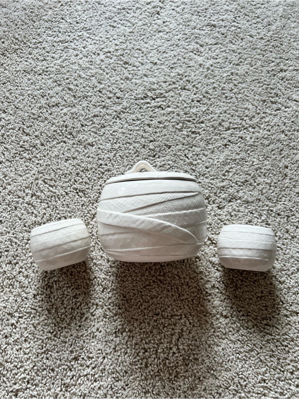 Mummy Decor Set - Picture 3 of 11